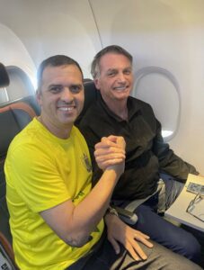 06 CLAYTON E BOLSONARO